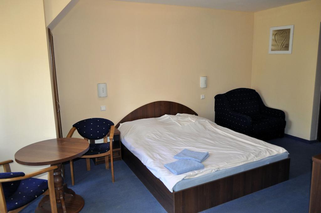 Pensjonat Resident Krynica Morska Room photo